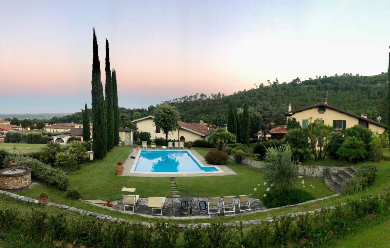 Il Giardino Di Flora Hotel Buti Kültér fotó