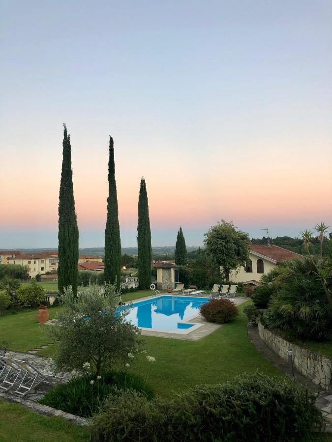 Il Giardino Di Flora Hotel Buti Kültér fotó