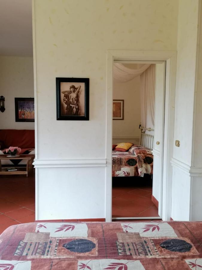 Il Giardino Di Flora Hotel Buti Kültér fotó