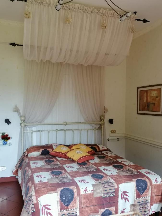 Il Giardino Di Flora Hotel Buti Kültér fotó
